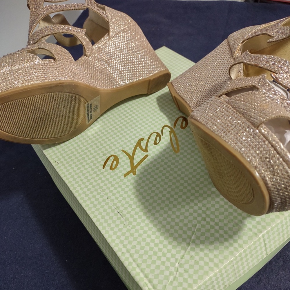 Wedges - Picture 2 of 3